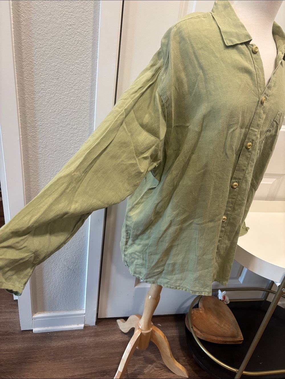 GUC Flax by Jeanne Engelhart Light Olive Linen Relaxed Button-Down Shirt - Picture 6 of 9